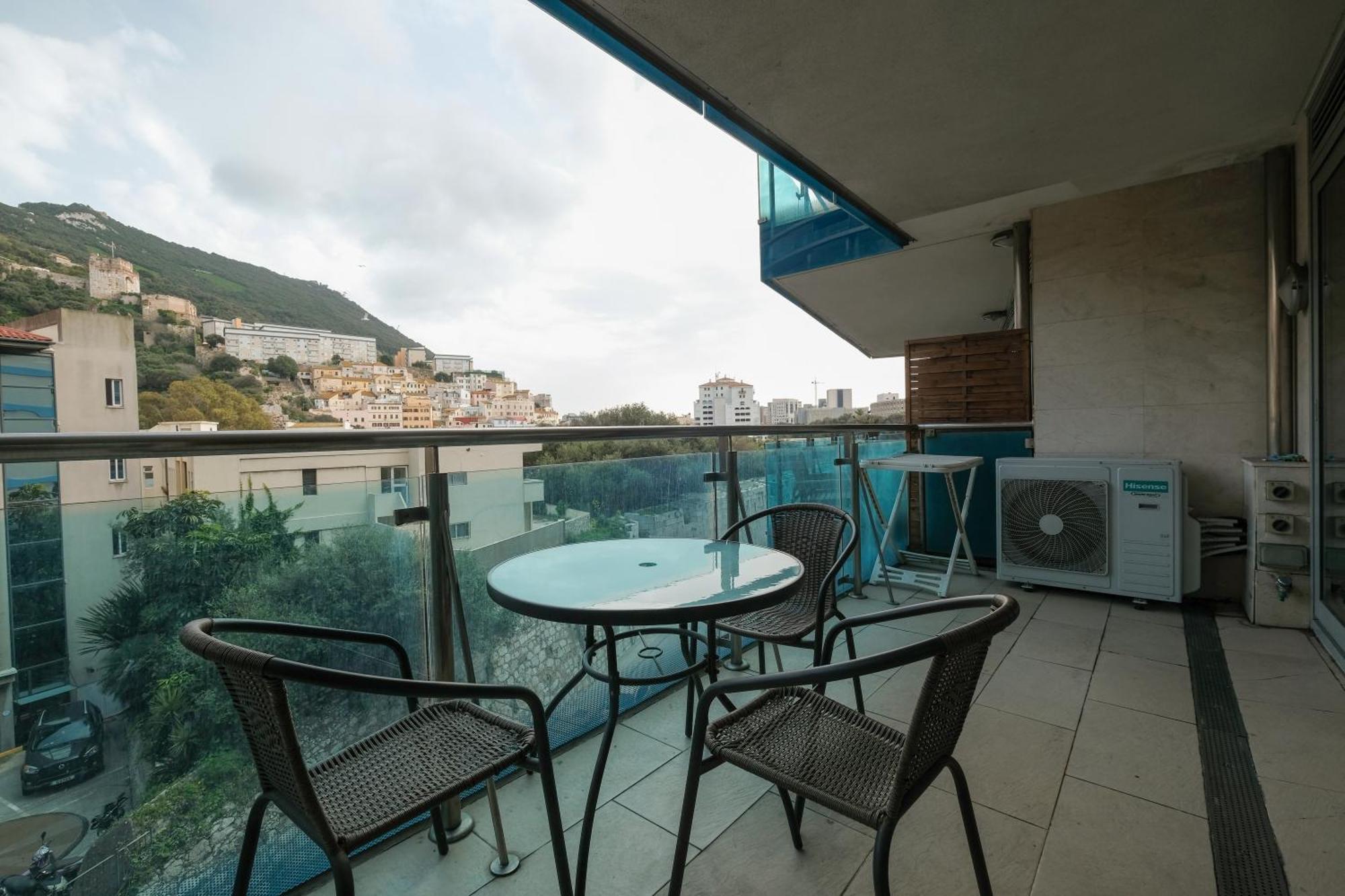 Ocean Village 2 Bedroom Apartment Gibraltar Eksteriør billede